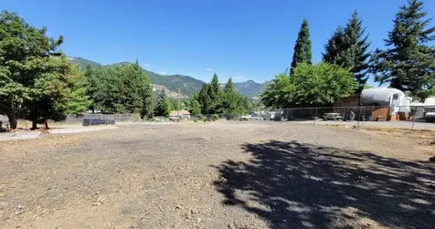 972 Arburnia Street Myrtle Creek OR 97457