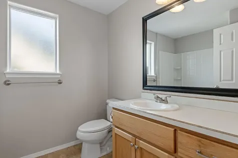 1829 NE 7th Street Redmond OR 97756