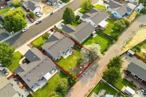 735 NE Oak Place Redmond OR 97756