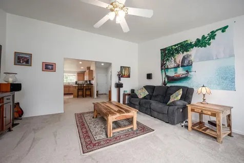 735 NE Oak Place Redmond OR 97756