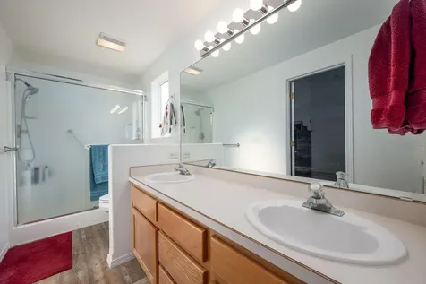 735 NE Oak Place Redmond OR 97756