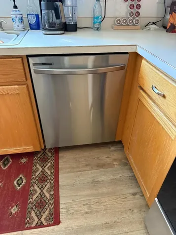 735 NE Oak Place Redmond OR 97756