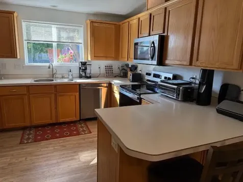 735 NE Oak Place Redmond OR 97756
