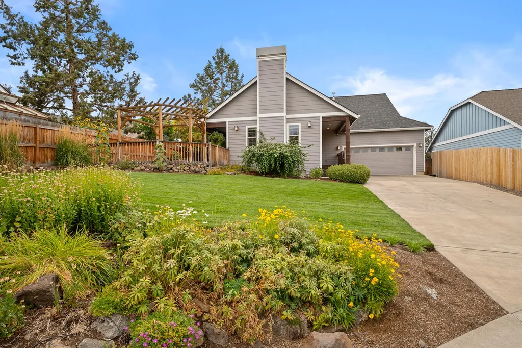 63441 Ledgestone Court Bend OR 97701