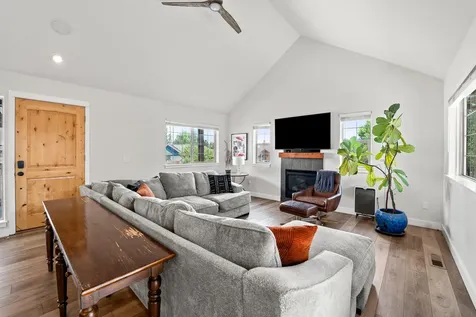 63441 Ledgestone Court Bend OR 97701
