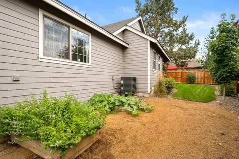 63441 Ledgestone Court Bend OR 97701