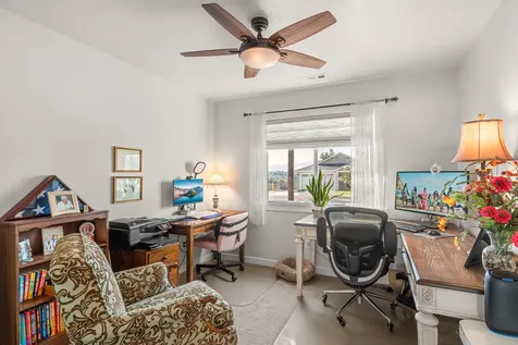 2025 Hondeleau Lane Medford OR 97504
