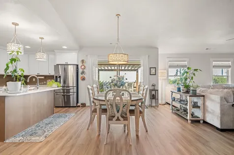 2025 Hondeleau Lane Medford OR 97504