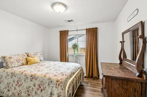 2294 Kingswood Drive Medford OR 97501