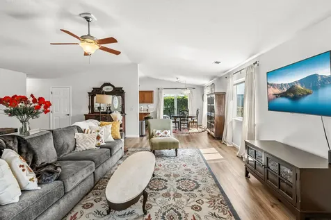 2294 Kingswood Drive Medford OR 97501