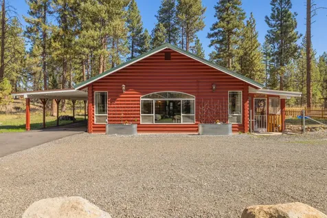4093 Round Lake Road Klamath Falls OR 97601