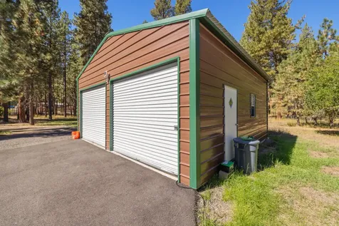 4093 Round Lake Road Klamath Falls OR 97601