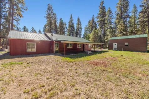 4093 Round Lake Road Klamath Falls OR 97601