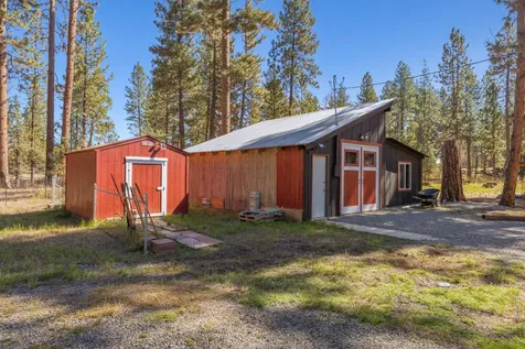 4093 Round Lake Road Klamath Falls OR 97601