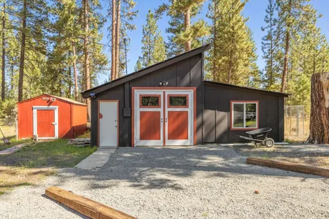 4093 Round Lake Road Klamath Falls OR 97601