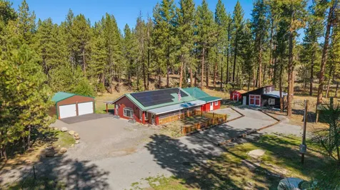4093 Round Lake Road Klamath Falls OR 97601