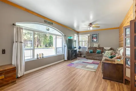 4093 Round Lake Road Klamath Falls OR 97601