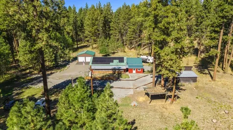 4093 Round Lake Road Klamath Falls OR 97601