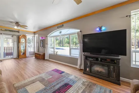 4093 Round Lake Road Klamath Falls OR 97601