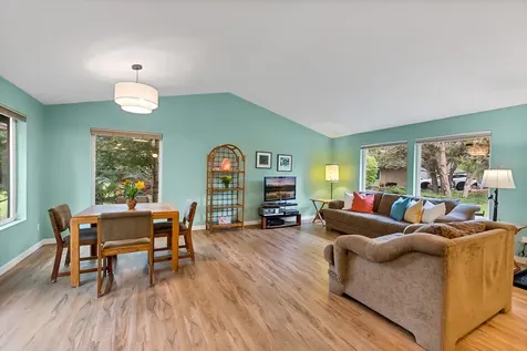 20753 Will Scarlet Lane Bend OR 97702