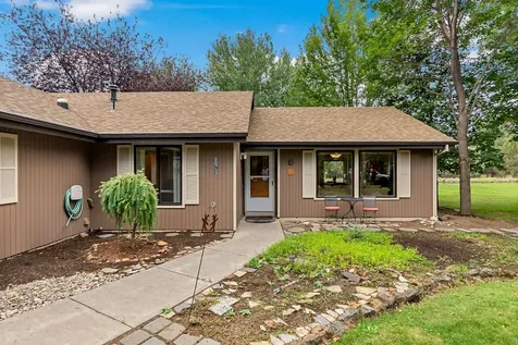 20753 Will Scarlet Lane Bend OR 97702