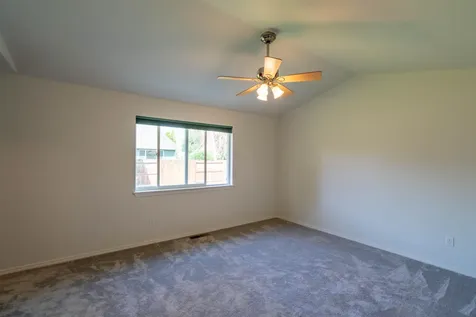 2121 NW 20th Court Redmond OR 97756