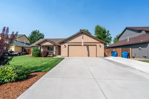 2121 NW 20th Court Redmond OR 97756