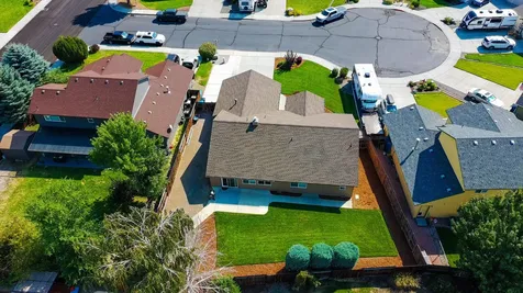 2121 NW 20th Court Redmond OR 97756