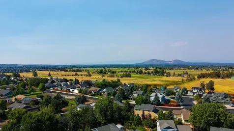 2121 NW 20th Court Redmond OR 97756