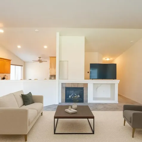 2121 NW 20th Court Redmond OR 97756