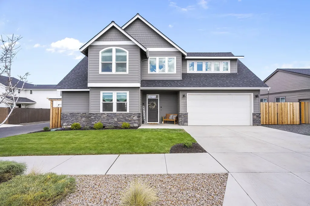2647 NW Greenwood Avenue Redmond OR 97756