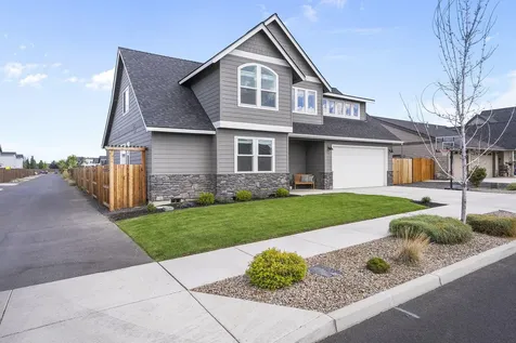 2647 NW Greenwood Avenue Redmond OR 97756