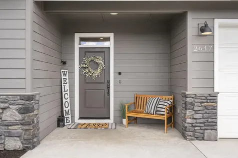 2647 NW Greenwood Avenue Redmond OR 97756