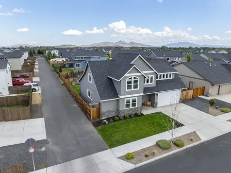 2647 NW Greenwood Avenue Redmond OR 97756