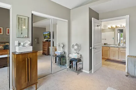 2679 SW Salmon Avenue Redmond OR 97756