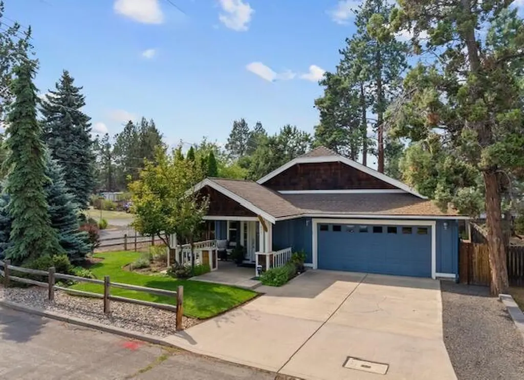 977 SW Hill Street Bend OR 97702