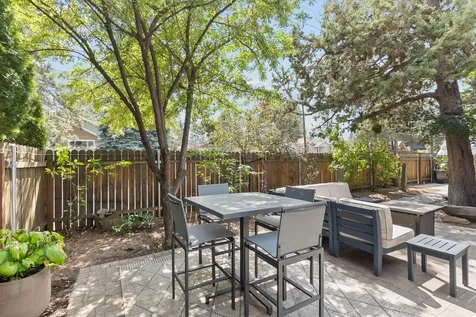 977 SW Hill Street Bend OR 97702