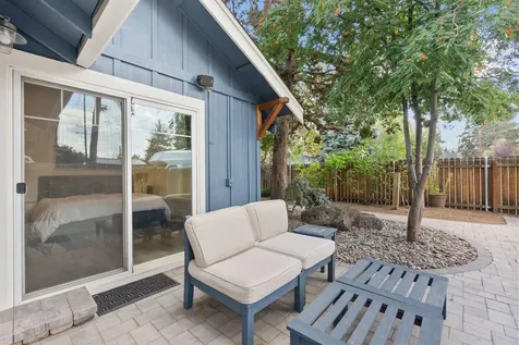 977 SW Hill Street Bend OR 97702