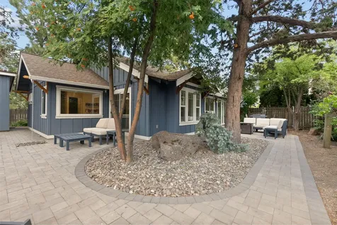 977 SW Hill Street Bend OR 97702
