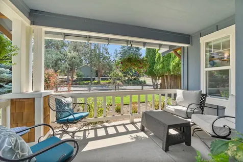 977 SW Hill Street Bend OR 97702