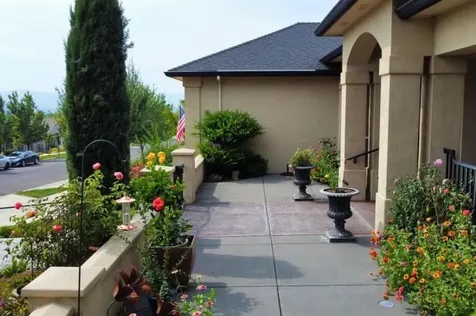 3861 Calle Vista Drive Medford OR 97504