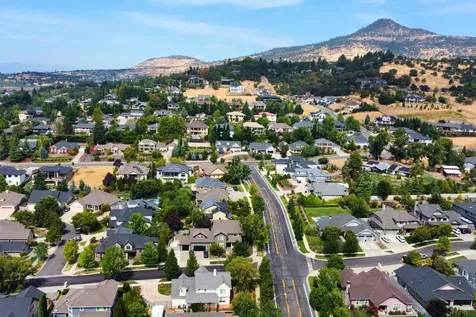 3861 Calle Vista Drive Medford OR 97504