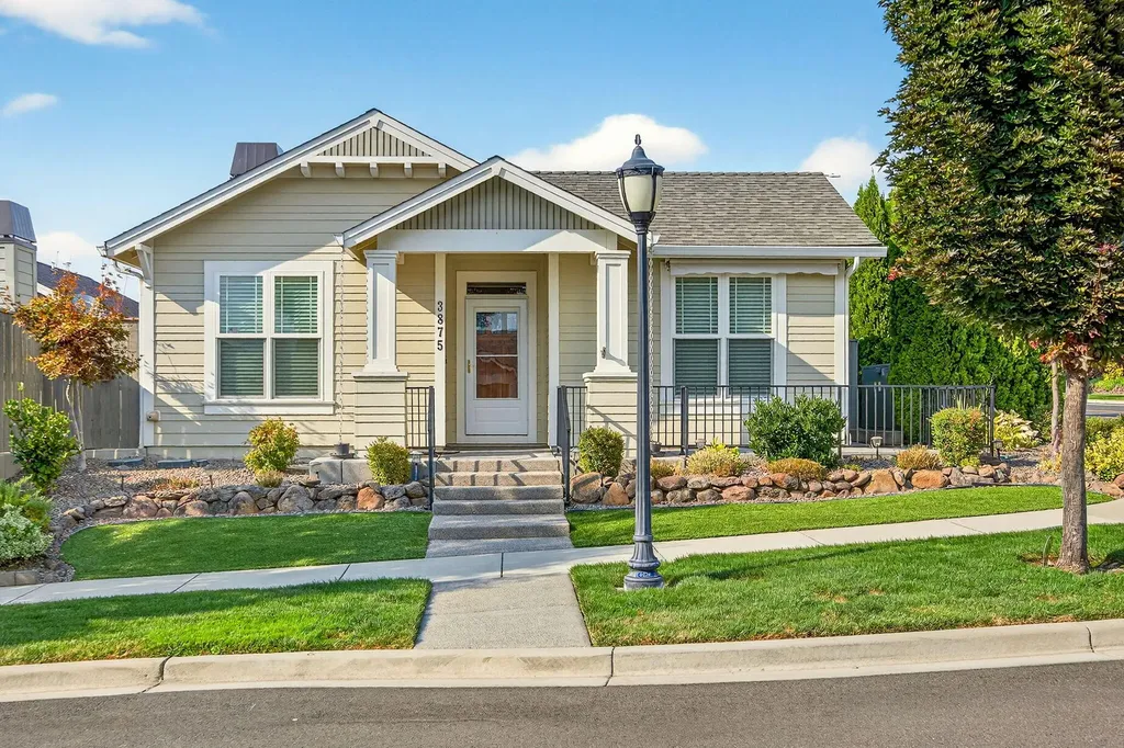 3875 Windgate Street Medford OR 97504