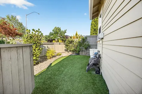 3875 Windgate Street Medford OR 97504