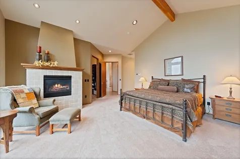 1432 NW Remarkable Drive Bend OR 97703