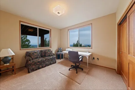 1432 NW Remarkable Drive Bend OR 97703