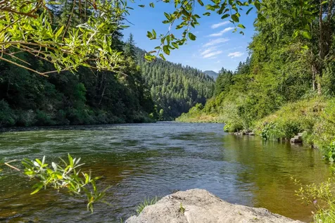 7800 Rogue River Agness OR 97406