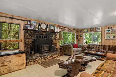 7800 Rogue River Agness OR 97406