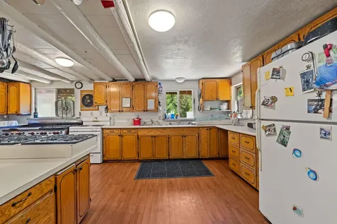 7800 Rogue River Agness OR 97406