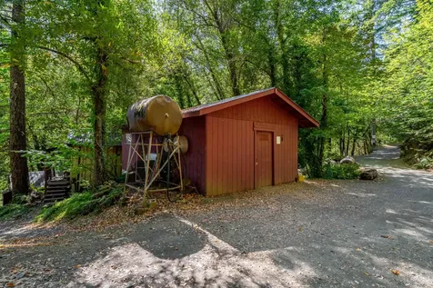 7800 Rogue River Agness OR 97406